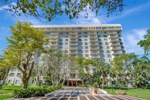 Copropriété à vendre à Miami, Floride: 2 chambres, 125.7 m2 № 1888340 - photo 4