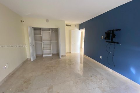 Copropriété à vendre à Miami, Floride: 2 chambres, 125.7 m2 № 1888340 - photo 16