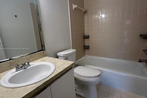 Снять в аренду кондоминиум в Хайалиа, Флорида 1 спальня, 82.03м2, № 2081721 - фото 8