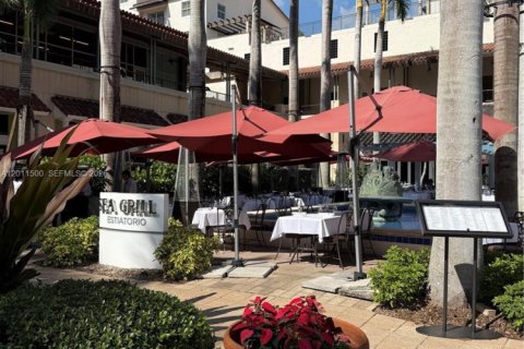 Condominio en venta en Coral Gables, Florida, 2 dormitorios, 90.12 m2 № 2074687 - foto 5
