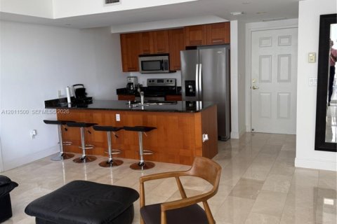 Condominio en venta en Coral Gables, Florida, 2 dormitorios, 90.12 m2 № 2074687 - foto 18
