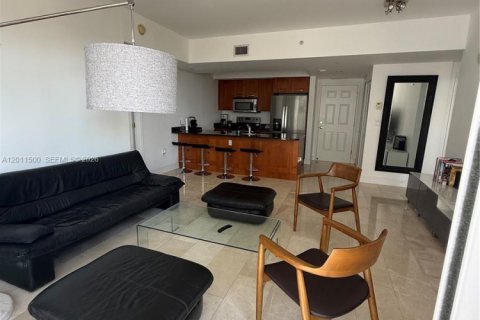 Condominio en venta en Coral Gables, Florida, 2 dormitorios, 90.12 m2 № 2074687 - foto 19
