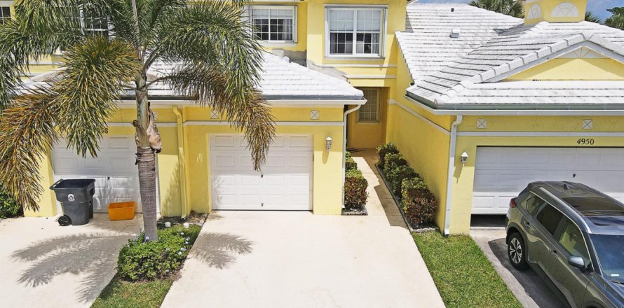 Adosado en Lake Worth, Florida 2 dormitorios, 115.66 m2 № 1142629