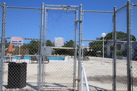 Condo in West Palm Beach, Florida, 1 bedroom  № 2242314 - photo 3