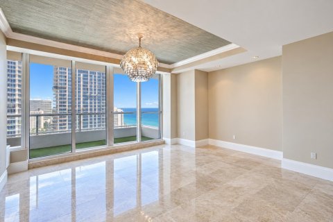 Condo in Fort Lauderdale, Florida, 4 bedrooms  № 2334359 - photo 13