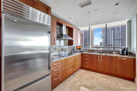 Condo in Fort Lauderdale, Florida, 4 bedrooms  № 2334359 - photo 29
