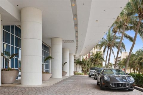Condo in Fort Lauderdale, Florida, 4 bedrooms  № 2334359 - photo 23