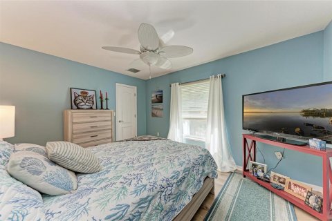 House in Rotonda, Florida 3 bedrooms, 172.98 sq.m. № 1557953 - photo 24