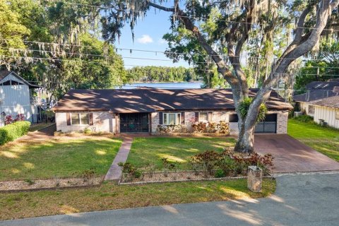 Villa ou maison à vendre à Odessa, Floride: 3 chambres, 242.47 m2 № 2148112 - photo 3