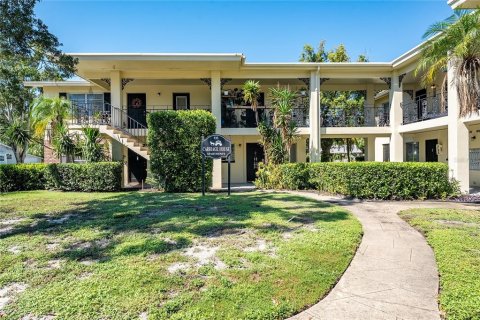Immobilier commercial à vendre à Saint Petersburg, Floride: 713.49 m2 № 2415442 - photo 4