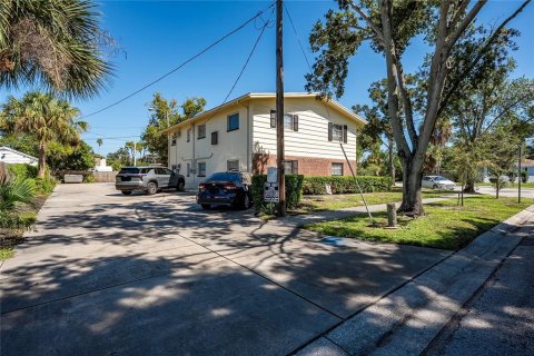 Immobilier commercial à vendre à Saint Petersburg, Floride: 713.49 m2 № 2415442 - photo 7