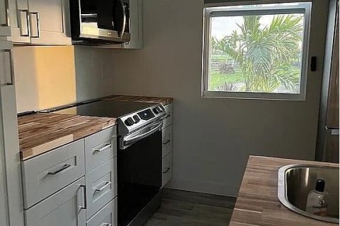 Villa ou maison à vendre à Vero Beach, Floride: 1 chambre, 55.56 m2 № 2192375 - photo 9
