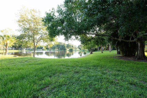 House in St. Lucie, Florida 3 bedrooms, 96.8 sq.m. № 1850830 - photo 5