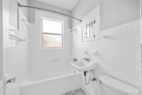 Apartamento en alquiler en Tampa, Florida, 2 dormitorios, 80.64 m2 № 1747176 - foto 16