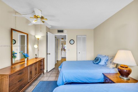 Condominio en venta en Sunrise, Florida, 1 dormitorio, 58.62 m2 № 1889036 - foto 12