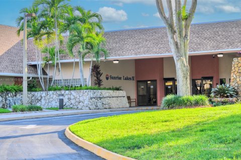 Condominio en venta en Sunrise, Florida, 1 dormitorio, 58.62 m2 № 1889036 - foto 1