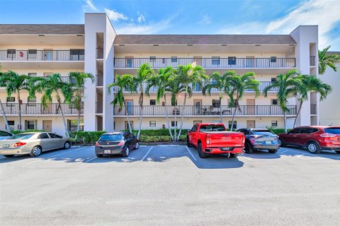 Condominio en venta en Sunrise, Florida, 1 dormitorio, 58.62 m2 № 1889036 - foto 28