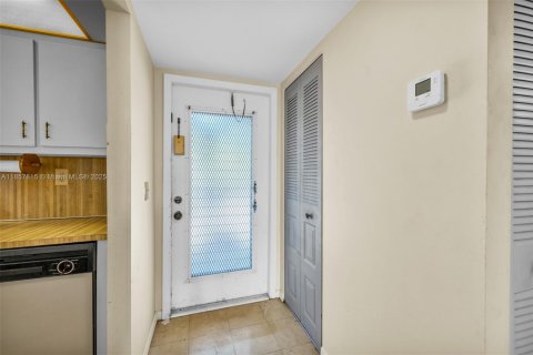 Condominio en venta en Sunrise, Florida, 1 dormitorio, 58.62 m2 № 1889036 - foto 16