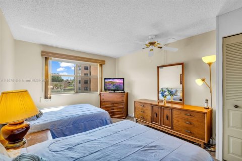 Condominio en venta en Sunrise, Florida, 1 dormitorio, 58.62 m2 № 1889036 - foto 11
