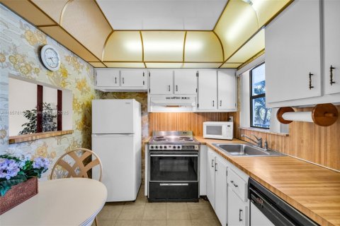 Condominio en venta en Sunrise, Florida, 1 dormitorio, 58.62 m2 № 1889036 - foto 18