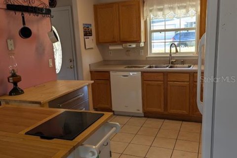 Villa ou maison à vendre à Umatilla, Floride: 3 chambres, 118.64 m2 № 2225208 - photo 16