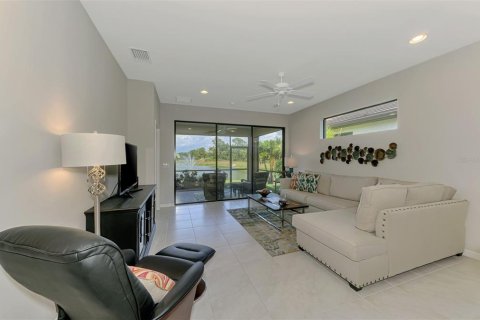 Casa en venta en Venice, Florida, 2 dormitorios, 140.75 m2 № 1685142 - foto 17