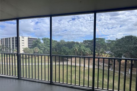 Condo in Clearwater, Florida, 2 bedrooms № 2227403 - photo 24
