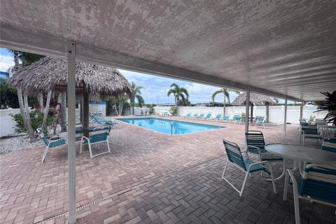 Condo in Clearwater, Florida, 2 bedrooms № 2227403 - photo 28