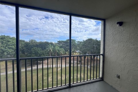 Condo in Clearwater, Florida, 2 bedrooms № 2227403 - photo 25