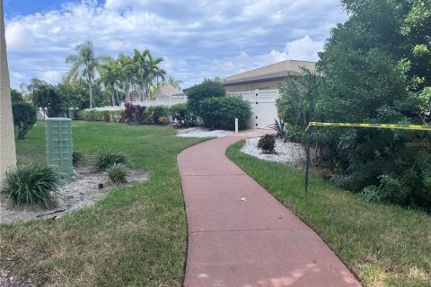 Condo in Clearwater, Florida, 2 bedrooms № 2227403 - photo 27