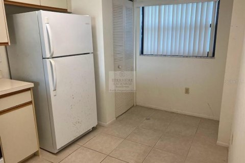 Condo in Clearwater, Florida, 2 bedrooms № 2227403 - photo 4