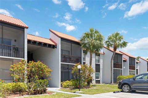 Condo in Sarasota, Florida, 2 bedrooms  № 1736359 - photo 3