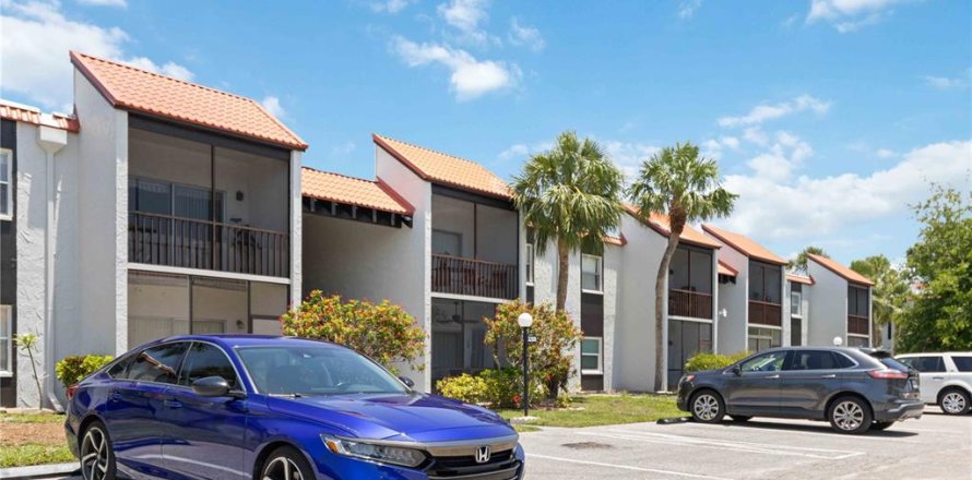 Condo in Sarasota, Florida, 2 bedrooms № 1736359