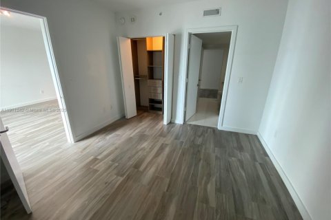 Снять в аренду кондоминиум в Майами, Флорида 2 спальни, 101.08м2, № 1968204 - фото 7