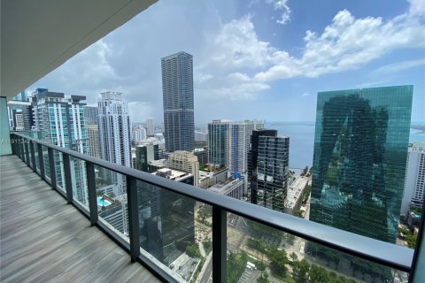 Снять в аренду кондоминиум в Майами, Флорида 2 спальни, 101.08м2, № 1968204 - фото 3