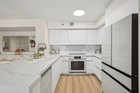 Copropriété à vendre à Aventura, Floride: 2 chambres, 109.62 m2 № 1933717 - photo 9