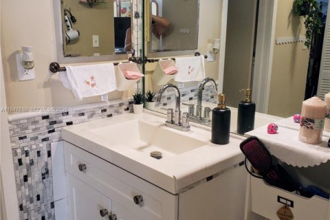 Copropriété à vendre à Aventura, Floride: 2 chambres, 92.34 m2 № 2003781 - photo 15