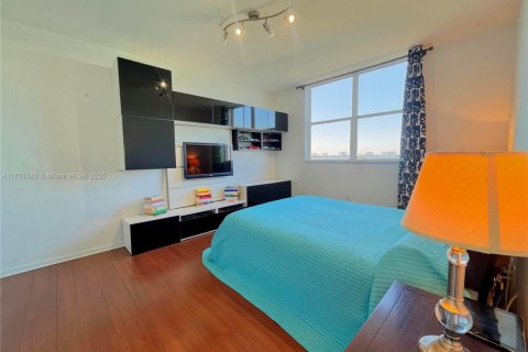 Copropriété à vendre à North Bay Village, Floride: 2 chambres, 116.41 m2 № 1971840 - photo 14