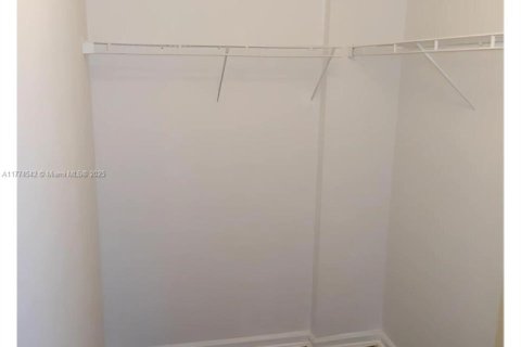 Copropriété à vendre à North Bay Village, Floride: 2 chambres, 116.41 m2 № 1971840 - photo 22