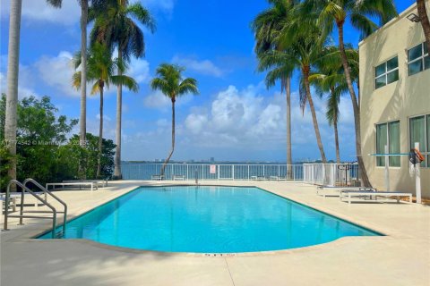 Copropriété à vendre à North Bay Village, Floride: 2 chambres, 116.41 m2 № 1971840 - photo 3