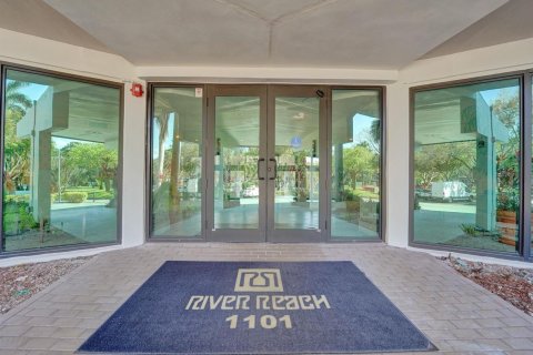Copropriété à vendre à Fort Lauderdale, Floride: 2 chambres, 103.12 m2 № 2087898 - photo 16
