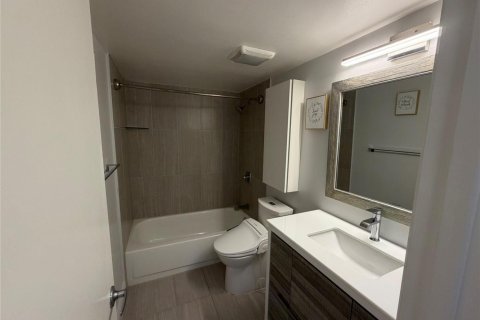 Copropriété à vendre à Fort Lauderdale, Floride: 2 chambres, 103.12 m2 № 2087898 - photo 10