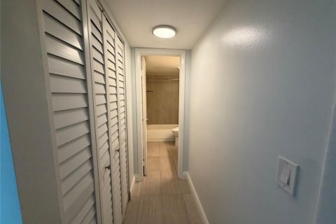 Copropriété à vendre à Fort Lauderdale, Floride: 2 chambres, 103.12 m2 № 2087898 - photo 9