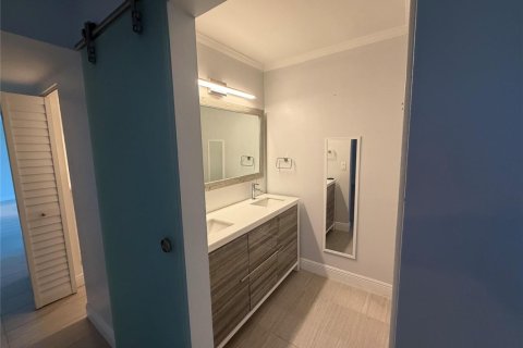 Copropriété à vendre à Fort Lauderdale, Floride: 2 chambres, 103.12 m2 № 2087898 - photo 12