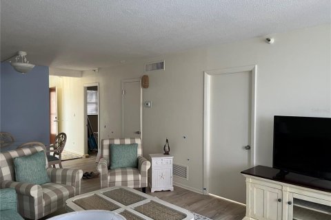 Condo in Venice, Florida, 2 bedrooms  № 1565523 - photo 22