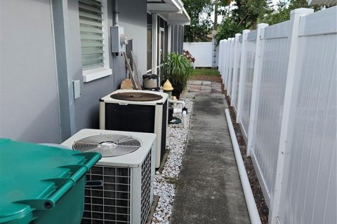 Casa en venta en Clearwater, Florida, 3 dormitorios, 155.43 m2 № 1744418 - foto 23