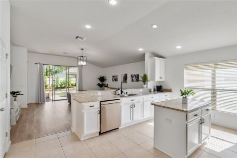 Villa ou maison à vendre à Ocala, Floride: 3 chambres, 169.45 m2 № 2147606 - photo 10