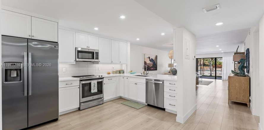 Condominio en North Palm Beach, Florida, 2 dormitorios  № 2033285