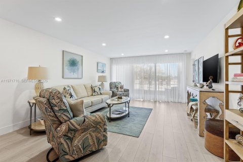 Condominio en venta en North Palm Beach, Florida, 2 dormitorios, 127.65 m2 № 2033285 - foto 11