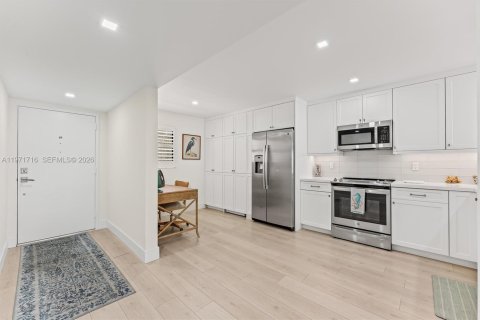 Condominio en venta en North Palm Beach, Florida, 2 dormitorios, 127.65 m2 № 2033285 - foto 6